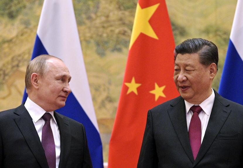 Presiden China Xi Jinping, kanan, dan Presiden Rusia Vladimir Putin. China dan Rusia akan terus meningkatkan koordinasi strategis, terlepas dari gejolak internasional yang saat ini sedang berlangsung.