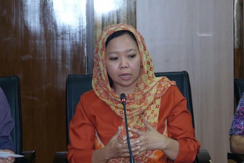Alissa Wahid. Jaringan GUSDURian mengutuk dan mengecam segala bentuk kekerasan kepada dan oleh siapa pun, termasuk yang dialami Ade Armando di tengah aksi unjuk rasa elemen mahasiswa dan warga sipil di depan gedung Dewan Perwakilan Rakyat. Ilustrasi