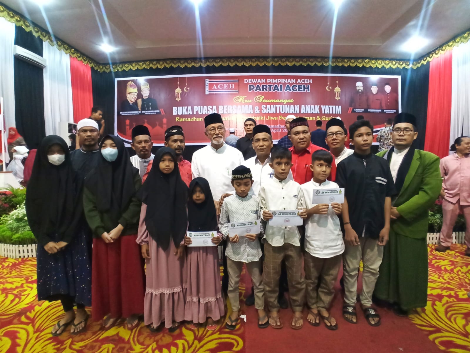 Partai Aceh Gelar Buka Puasa dan Santunan Anak Yatim