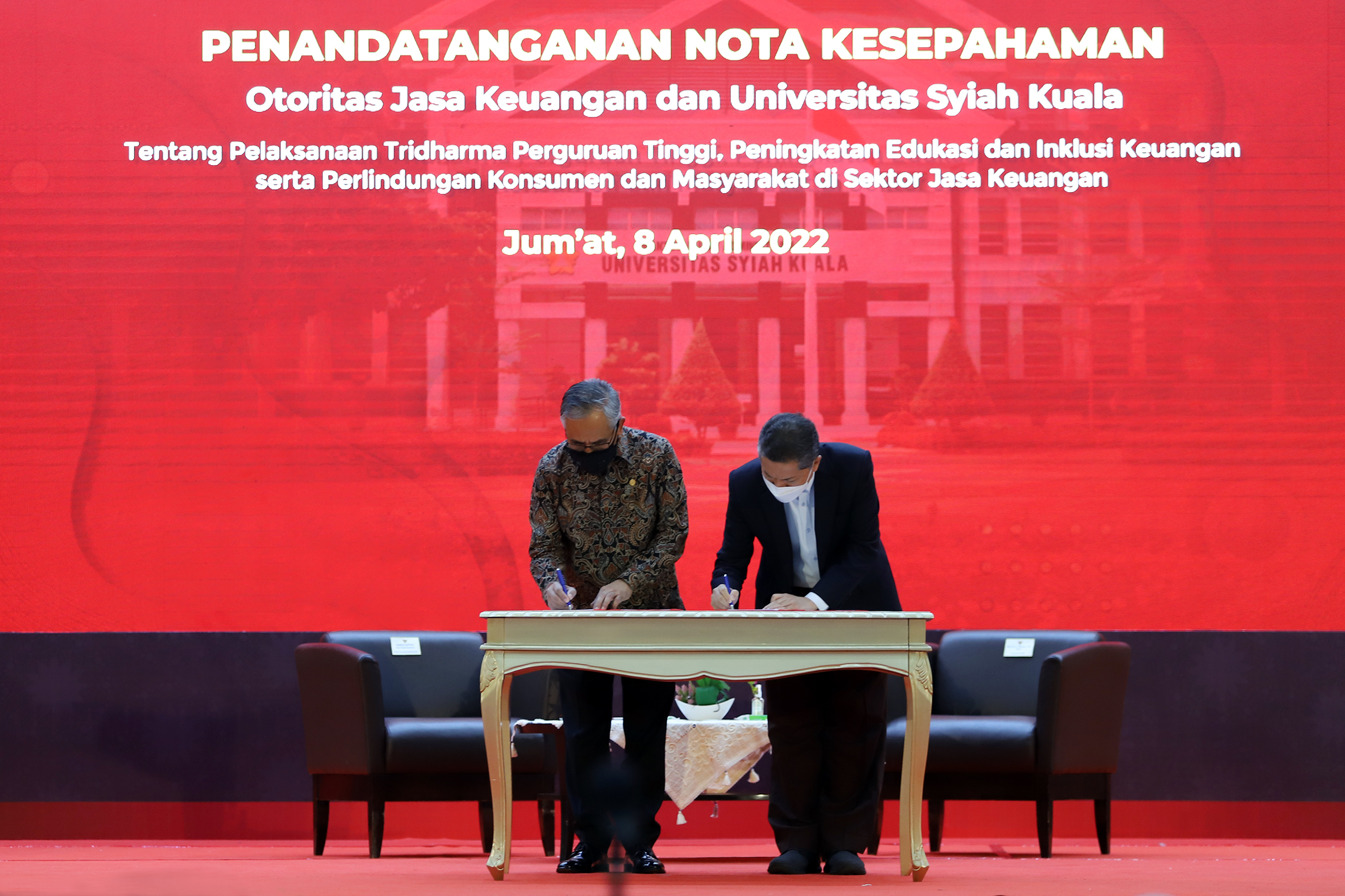 OJK dan USK Jalin Kerja Sama Literasi Keuangan