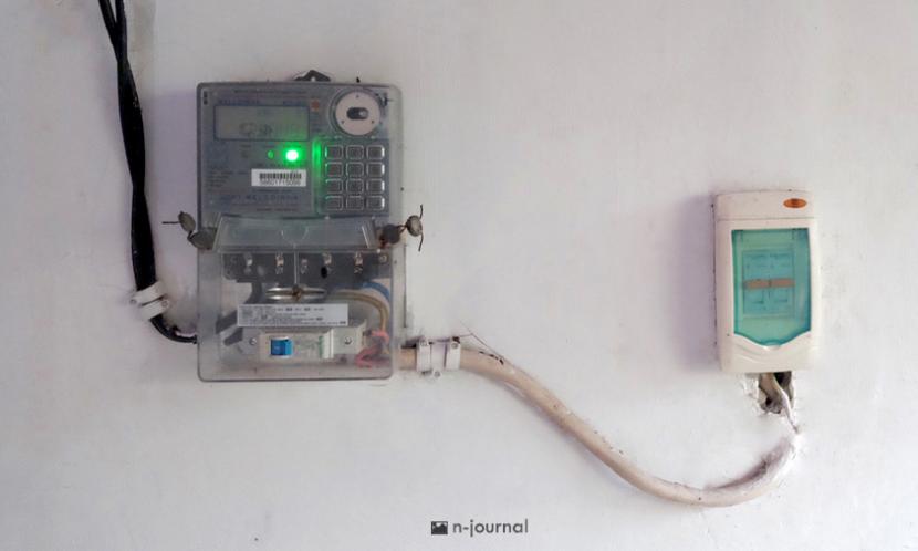 Dosen Universitas BSI (Bina Sarana Informatika) membagikan tips dalam menghemat listrik yang bisa dilakukan oleh masyarakat, lewat kegiatan BSI Peduli.