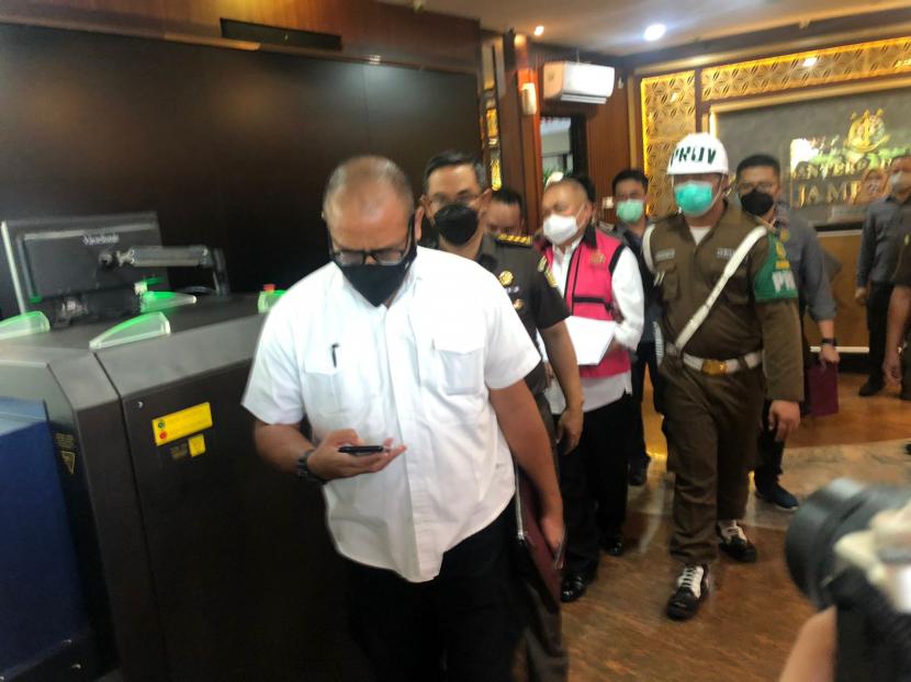 Mantan Gubernur Sumatera Selatan Alex Noerdin. Kemenkumham turunkan tim untuk mengusut penyebaran foto Alex Noerdin tanpa pakaian.