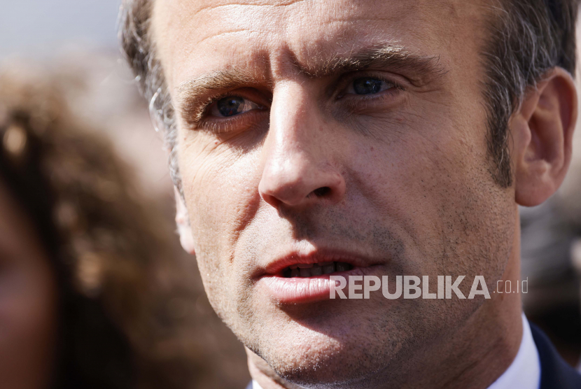 Kandidat presiden sentris dan Presiden Prancis Emmanuel Macron. Sebanyak 58,5 persen suara partisipan pemilih mendukung Macron.
