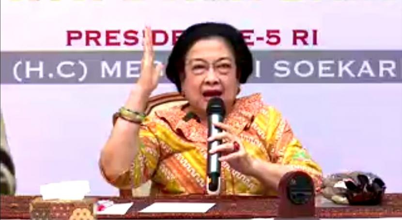 Megawati Soekarno Putri.