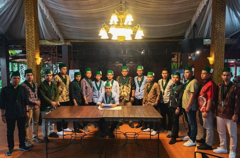 PB HMI mengingatkan kebijakan pemerintah harus pro rakyat. Ini antara lain tertuang dalam 10 pernyataan sikapnya.