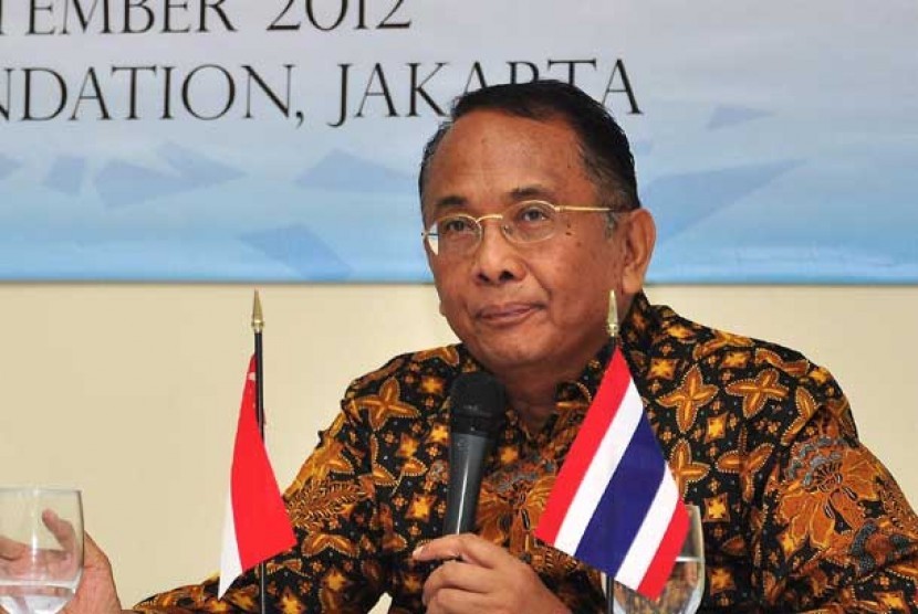 Makarim Wibisono mengatakan, Pansel akan memberi kesempatan agar calon anggota Komnas HAM diteliti oleh publik.