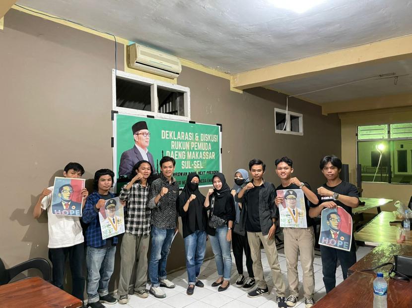 Komunitas Rukun Pemuda Daeng Makassar (KRPDM) mendeklarasikan dukungan kepada Ridwan Kamil agar maju dalam Pemilu Presiden 2024.