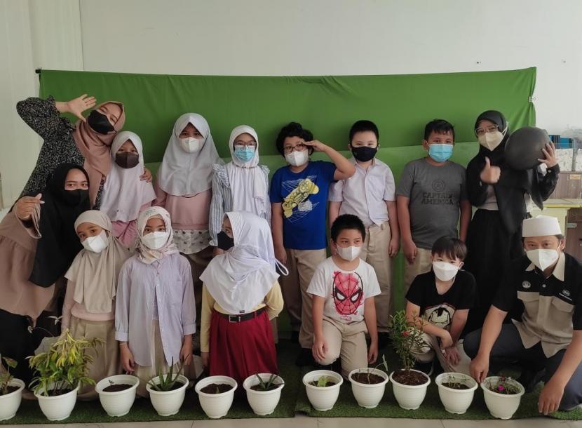 Salah satu kegiatan pekan termbreak yang dilaksanakan oleh siswa SD Bina Insani, 28-31 Maret 2022.