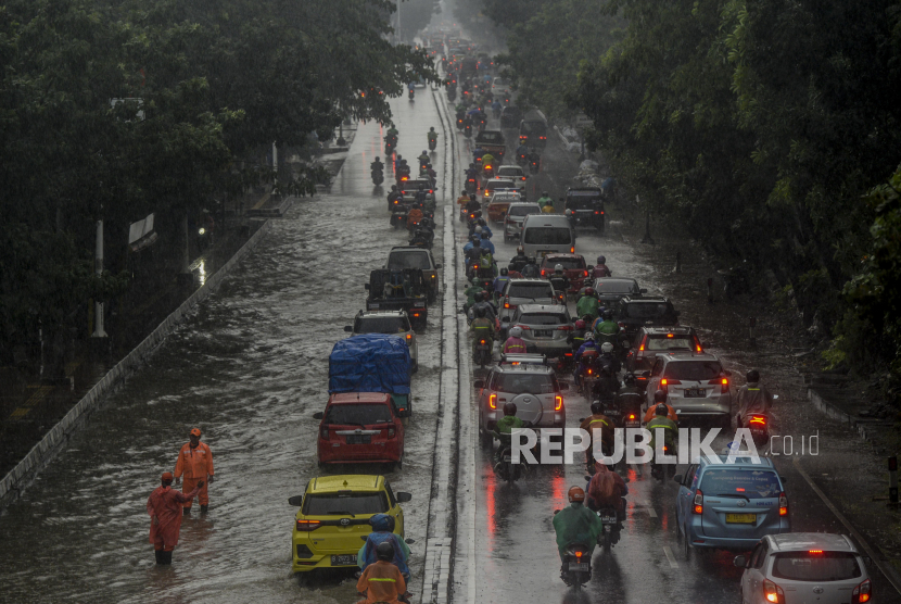 Ilustrasi hujan lebat.