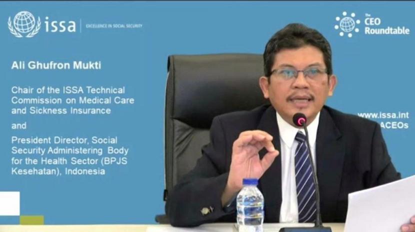 Direktur Utama BPJS Kesehatan, Ghufron Mukti saat menjadi narasumber dalam webinar ”The CEO Roundtable: Innovation, leadership and improvement in health care and sickness insurance administration”, yang diselenggarakan International Social Security Assosiation (ISSA), Rabu (18/5/2022).