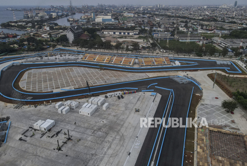 Suasana lintasan sepanjang 2,4 kilometer Jakarta International E-Prix Circuit (JIEC) di kawasan Ancol, Jakarta Utara, Selasa (17/5/2022).