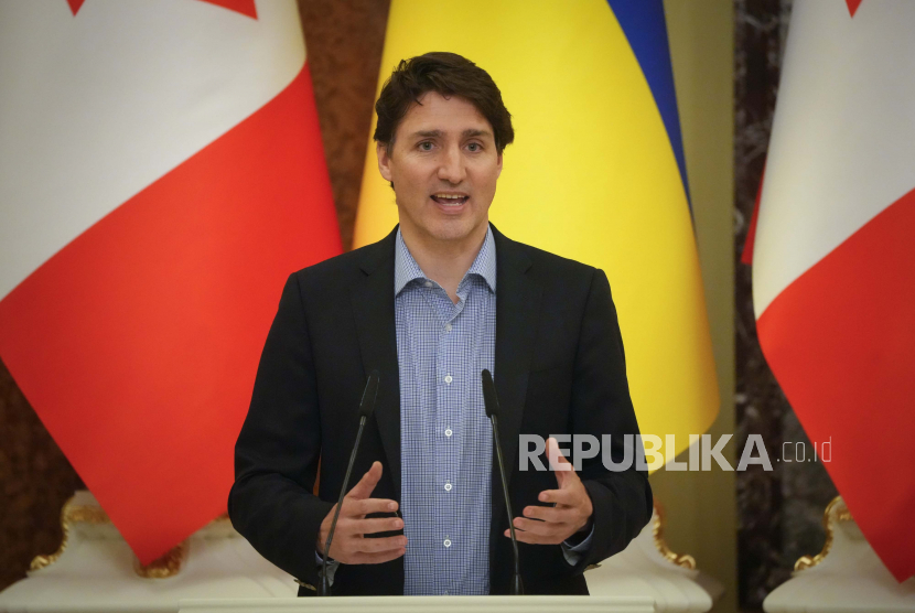 Perdana Menteri Kanada Justin Trudeau. Rusia menutup biro Canadian Broadcasting Corporation (CBC)/Radio Moskow, serta mencabut status pers dan visa jurnalis.