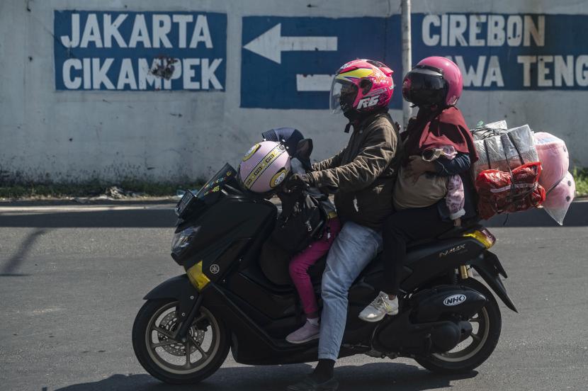 Kementerian Perhubungan mengimbau para pemudik dapat memanfaatkan Jembatan Timbang atau Unit Pelaksana Penimbangan Kendaraan Bermotor (UPPKB) Balonggandu di Karawang. (ilustrasi)
