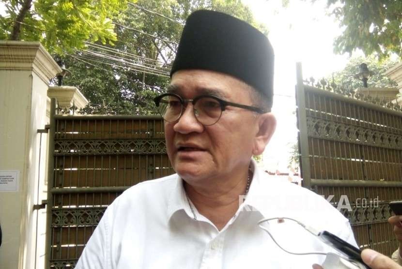 Politisi PDIP, Ruhut Sitompul dilaporkan ke Polda Metro Jaya terkait unggahan meme Gubernur DKI Jakarta Anies Baswedan. (ilustrasi)