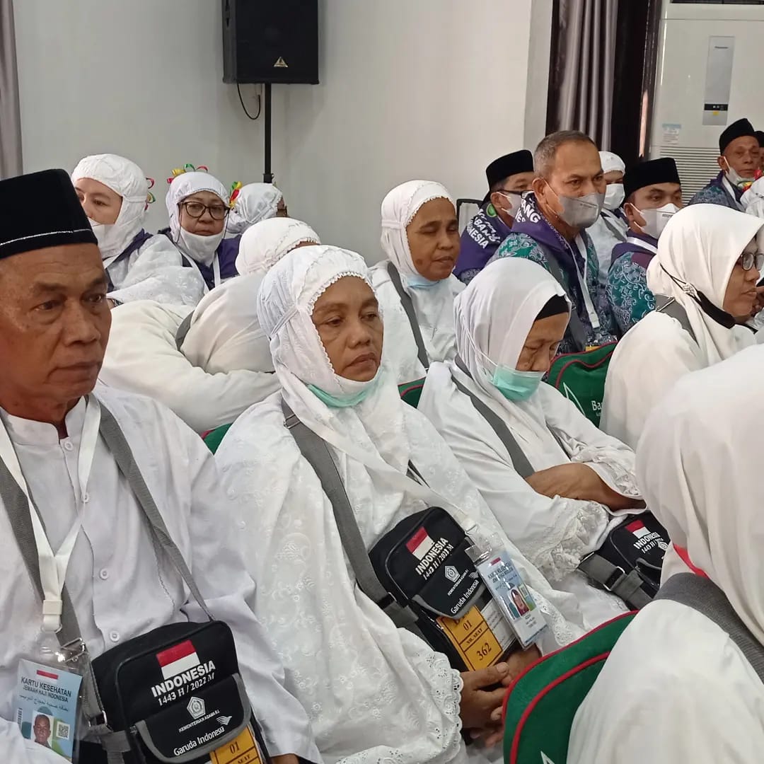Gubernur Nova Bakal Lepas Keberangkatan CJH Aceh Kloter Pertama