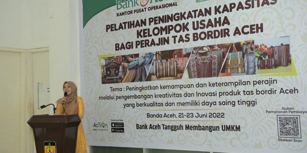 Ketua Dekranasda Buka Pelatihan Bagi Pengrajin Tas Bordir Aceh