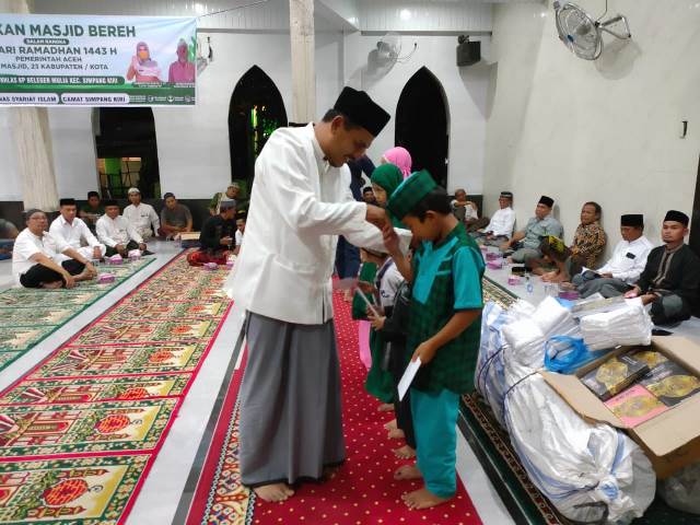 Safari Ramadan, DSI Aceh Santuni Anak Yatim di Simpang Kiri