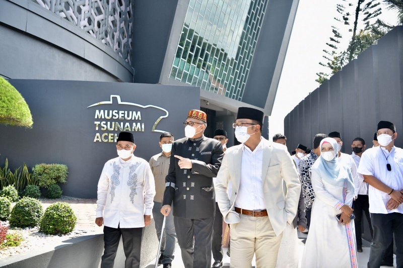 Gubernur Nova Doakan yang Terbaik untuk Putra Ridwan Kamil