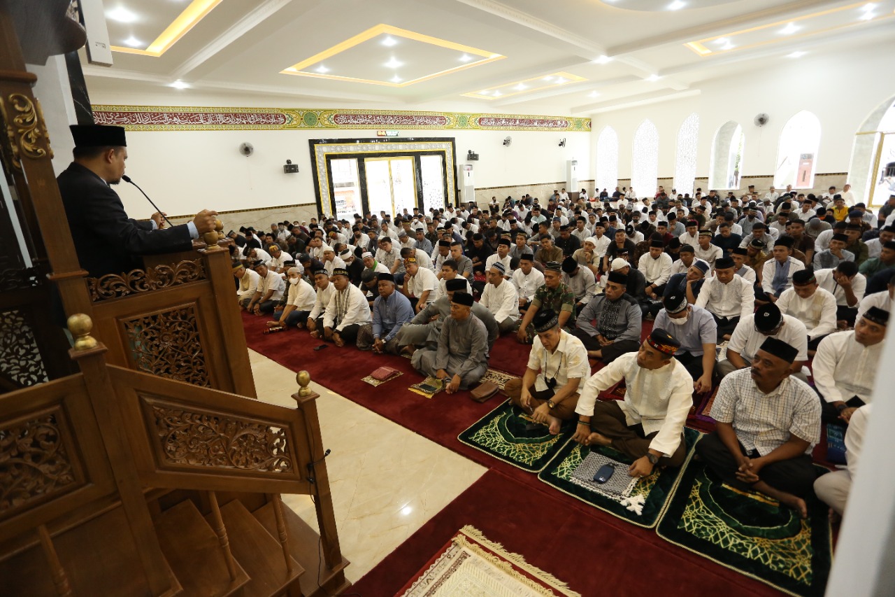 Pangdam IM Salat Idul Adha dan Serahkan Hewan Qurban