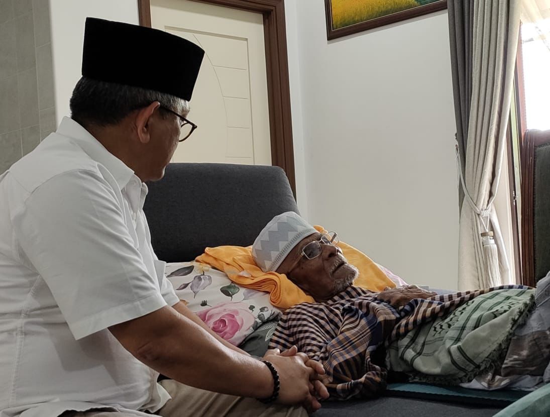 Ketua Nasdem Aceh Taufiqulhadi Besuk Abu Tu Min di Malaysia