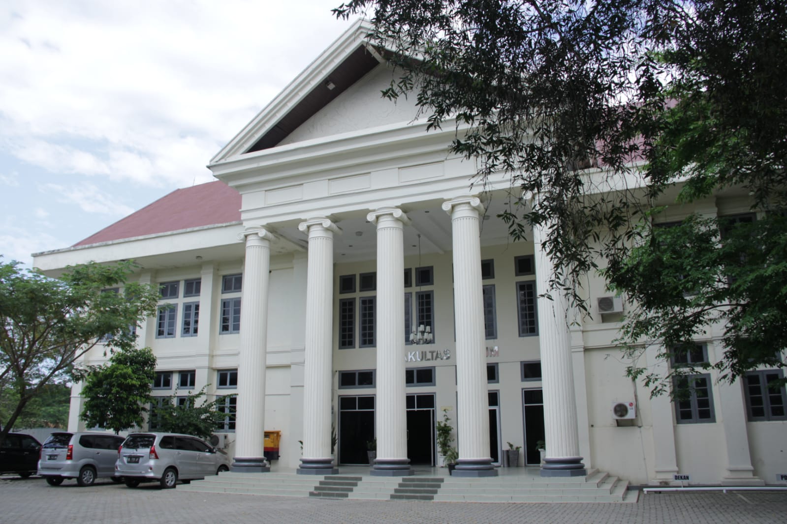 Selamat! Prodi Ilmu Hukum Universitas Syiah Kuala (USK) Raih Akreditasi Unggul