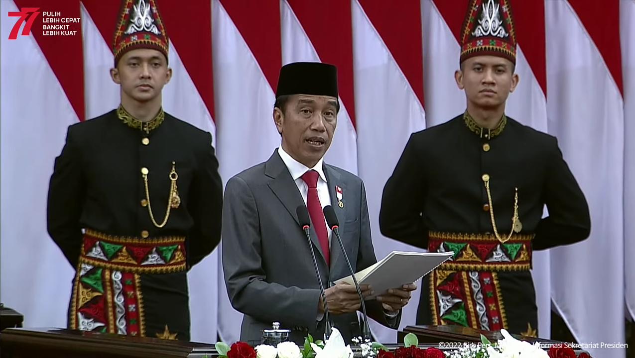 Ajudan Jokowi Pakai Kerawang Gayo saat Pidato RAPBN 2023