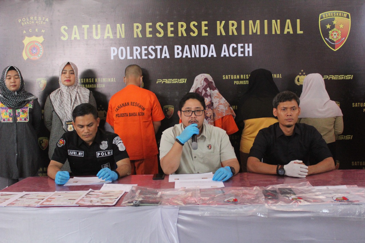 Polisi Bongkar Praktik Prostitusi Online di Banda Aceh, 4 Mucikari dan 5 PSK Diamankan