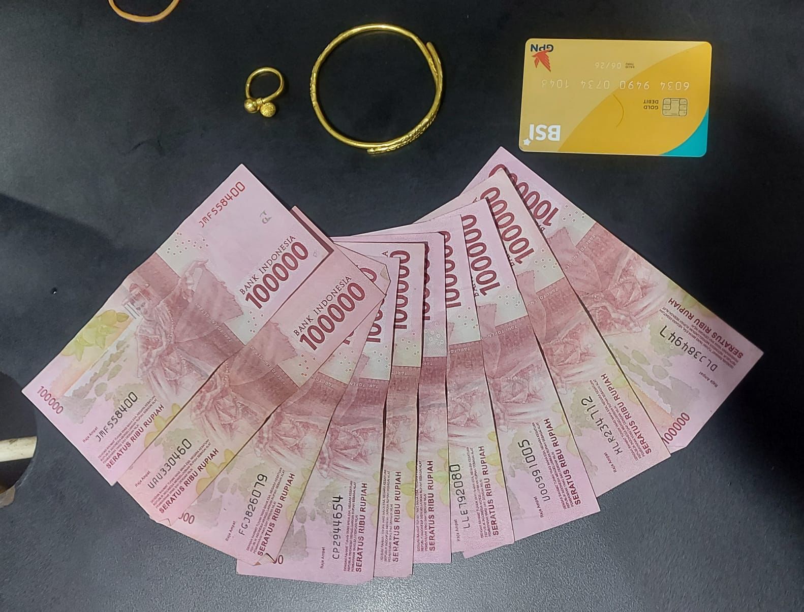 Polisi Ciduk Ayah dan Anak Pencurian Emas 62 Mayam dan Uang Rp 10 Juta