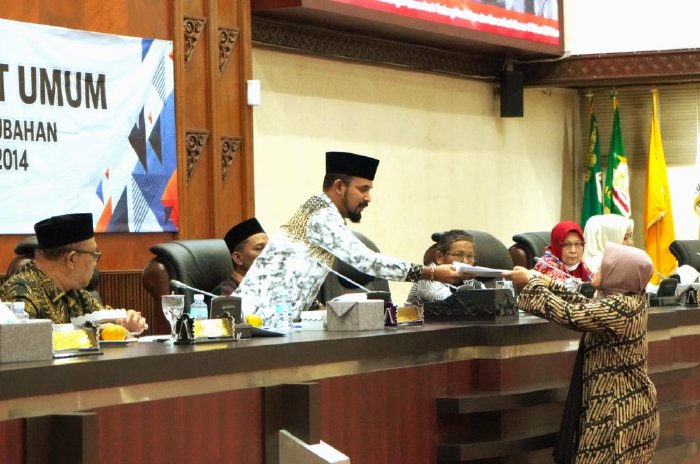Komisi I DPR Aceh Gelar RDPU Perubahan Qanun Jinayat