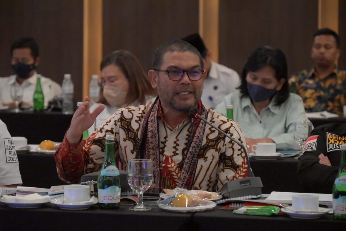 Nasir Djamil Minta OJK Tetapkan Orang Aceh Jadi Dirut BAS