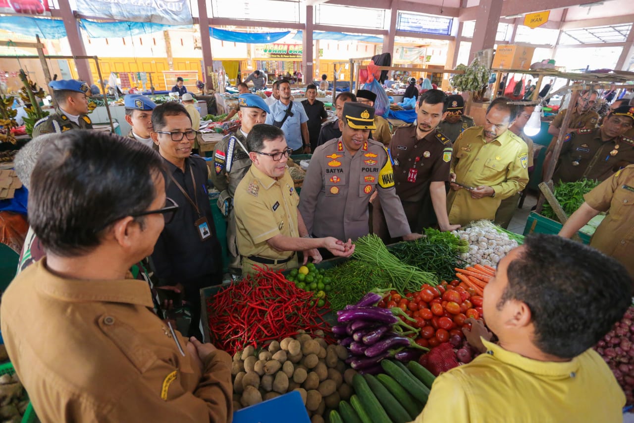 Sidak Pasar, Pj Walkot Banda Aceh: Sejumlah Komoditas Utama Stabil