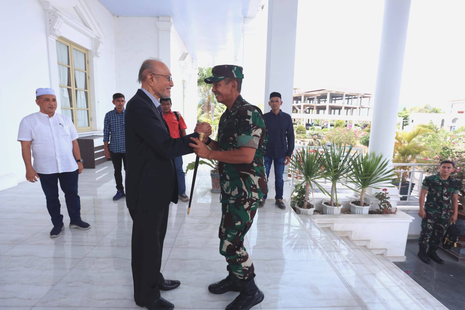 Pangdam IM Silaturahmi dengan Wali Nanggroe Aceh
