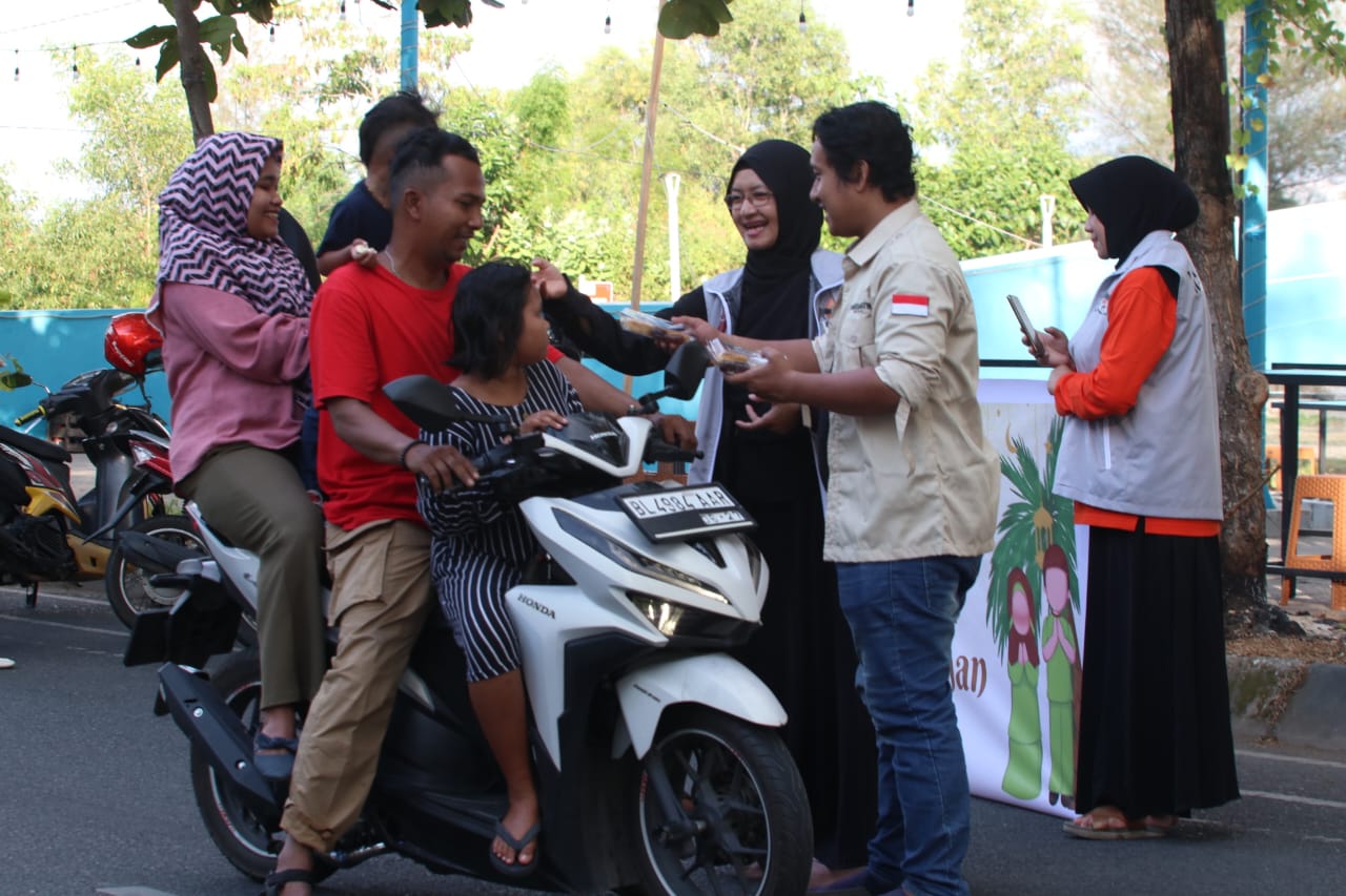 Komunitas Pecinta Kucing dan Satwa Berbagi Berkah Ramadan