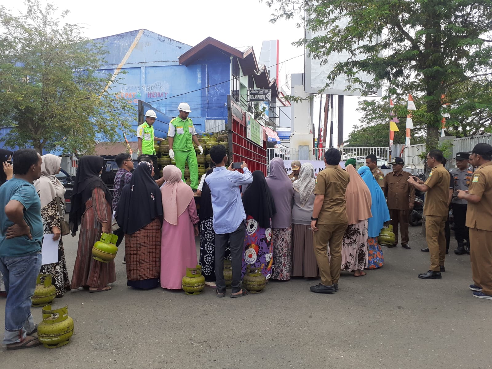 Tekan Harga LPG 3 Kg, Pemkab Aceh Besar-Pertamina Adakan Operasi Pasar