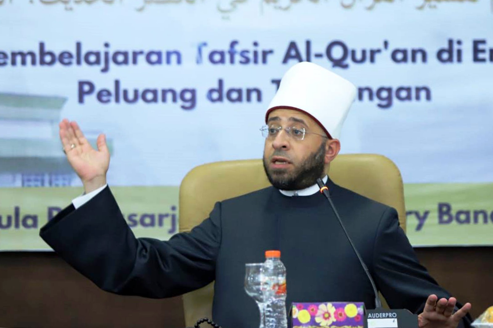 Ulama Al-Azhar Mesir Isi Seminar di UIN Ar-Raniry, Ajak Mahasiswa Kaji Al-Quran