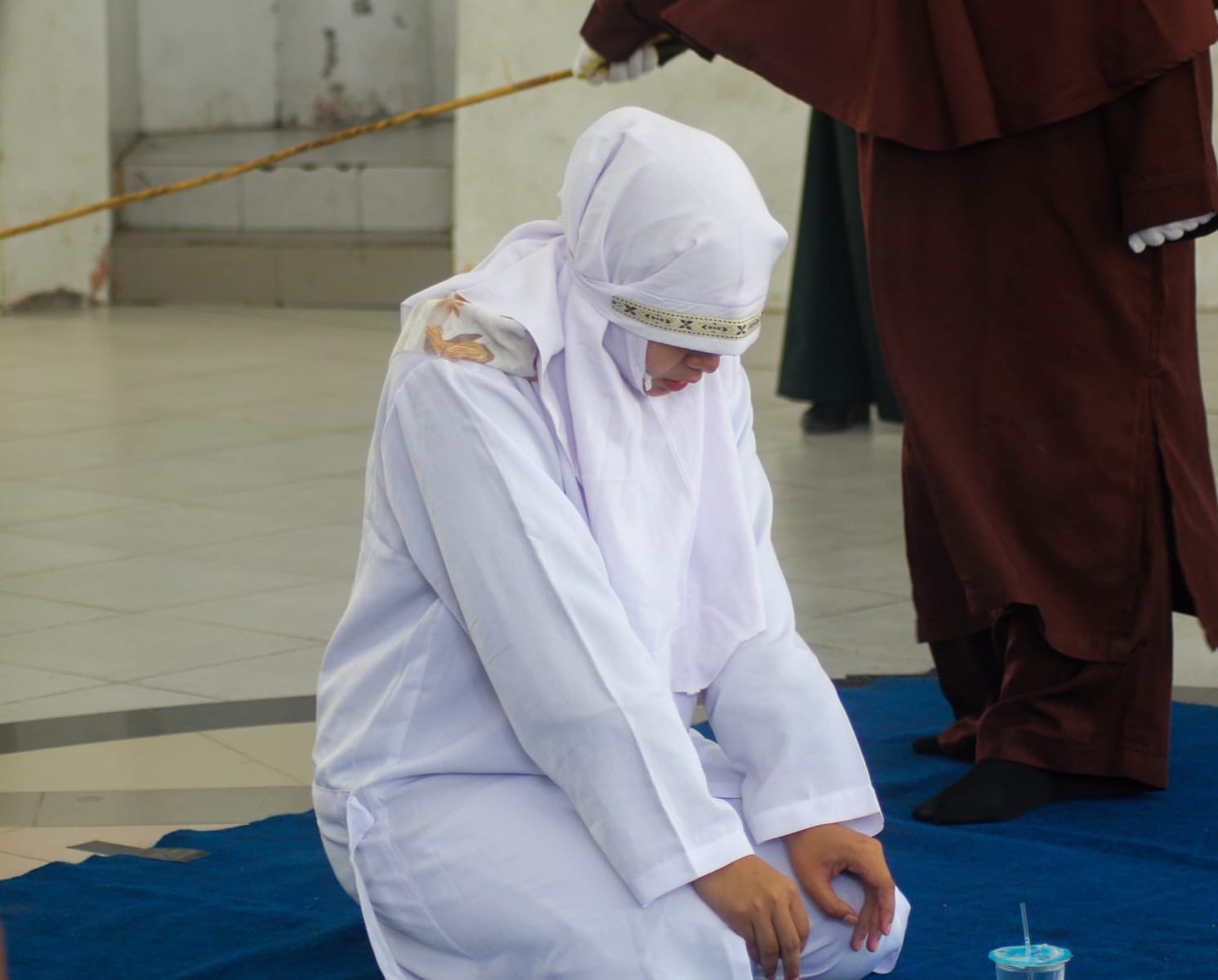 Melanggar Qanun Jinayat, Sepasang Sejoli di Banda Aceh Dihukum 25 Kali Cambukan