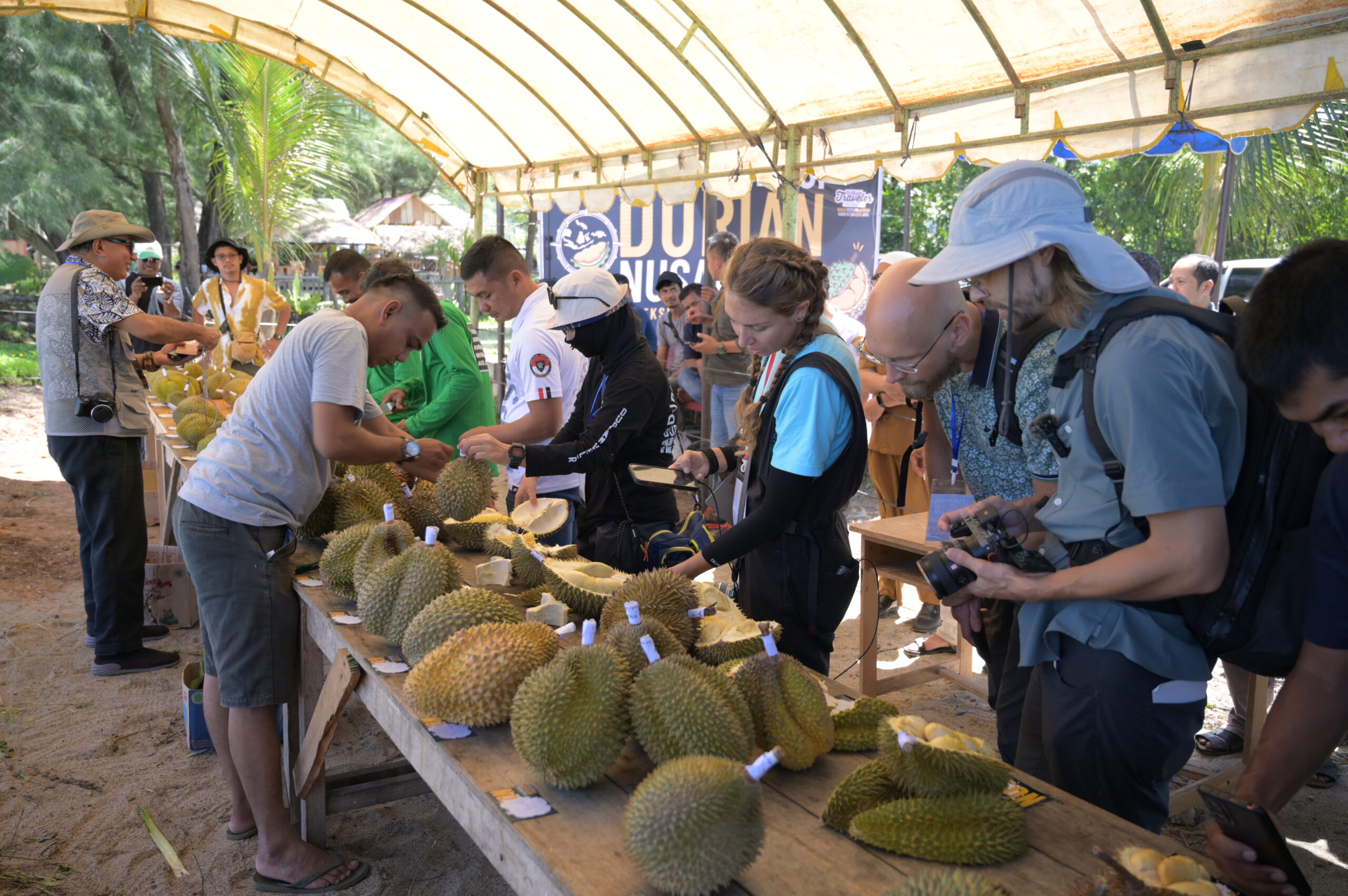 Durian Aceh Jaya Terbaik dalam Kontes Durian Nusantara