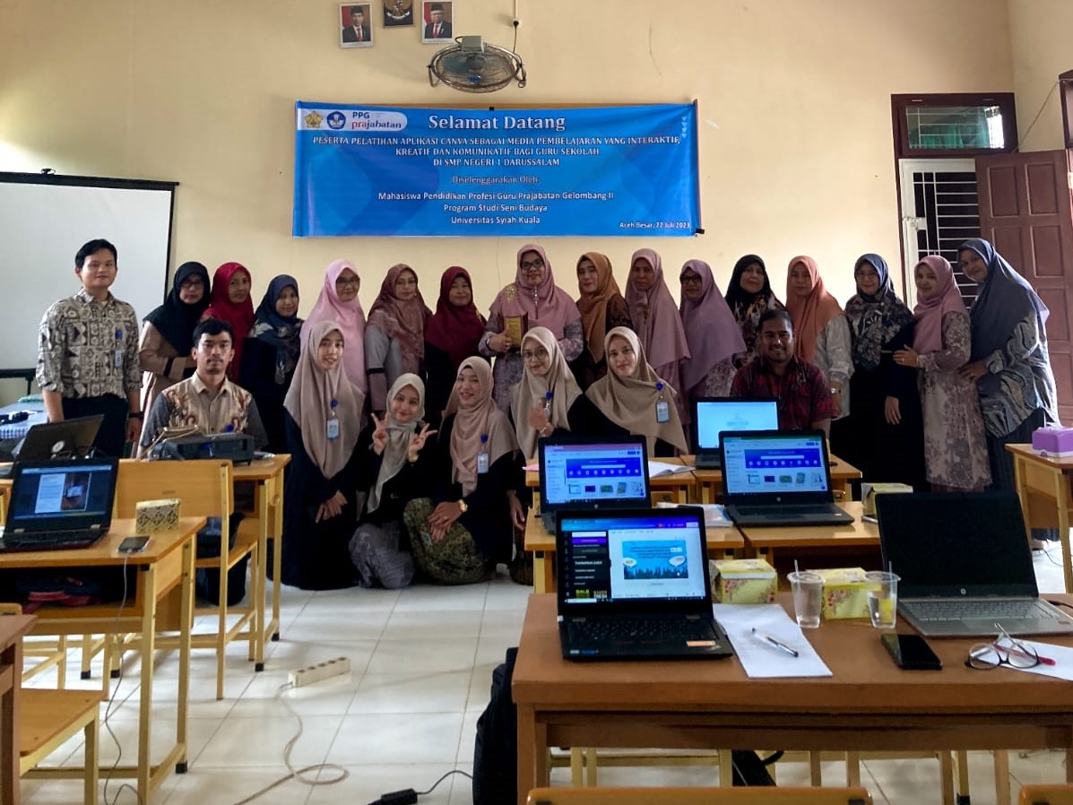 Mahasiswa PPG USK Berikan Pelatihan Pengoperasian Canva untuk Guru SMP