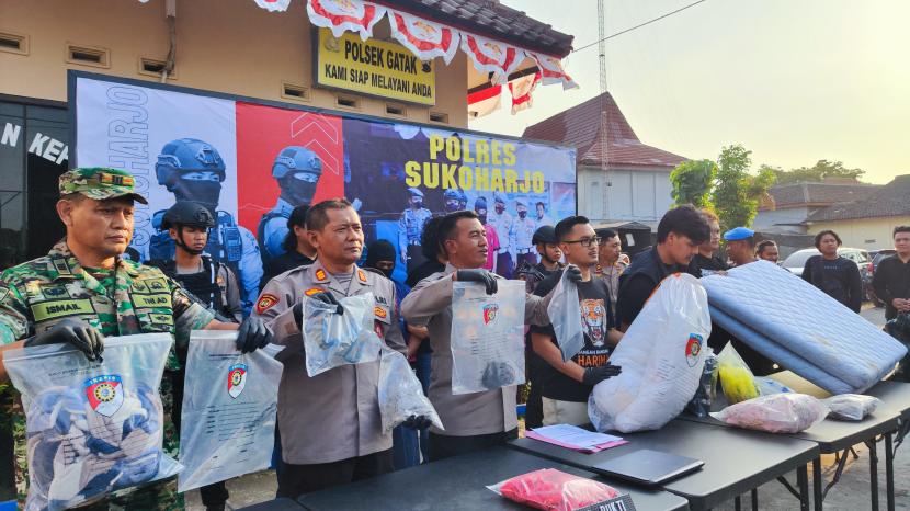 Polisi ungkap tersangka pembunuhan dosen UIN RMS Solo, Jumat (25/8/2023).