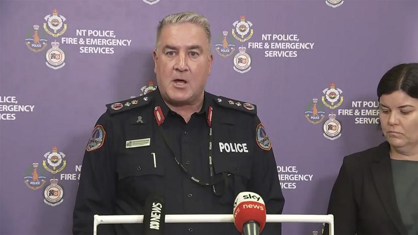 Kepala polisi Northern Territory, Michael Murphy memberikan keterangan terkait kecelakaan pesawat yang melibatkan personil militer AS