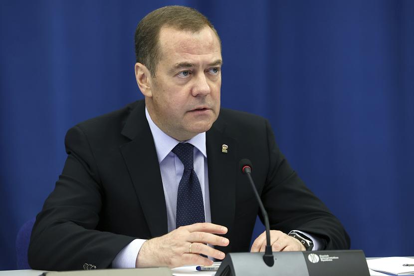 Wakil Sekretaris Dewan Keamanan Rusia, Dmitry Medvedev  memperingatkan, Moskow dapat mencaplok wilayah Georgia yang memisahkan diri dari Ossetia Selatan dan Abkhazia.