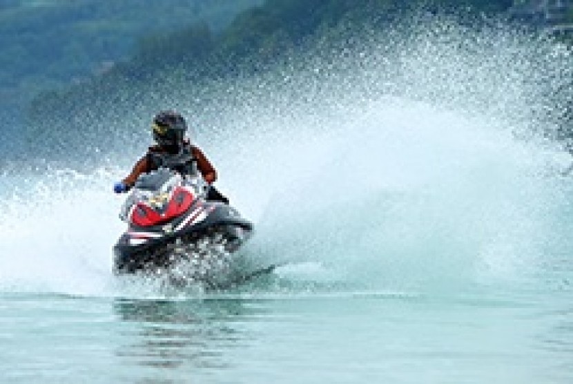 Jet ski (ilustrasi). Seorang pria Cina ditangkap setelah mengendarai jet ski dengan jarak lebih dari 300 kilometer melintasi laut menuju Korea Selatan.