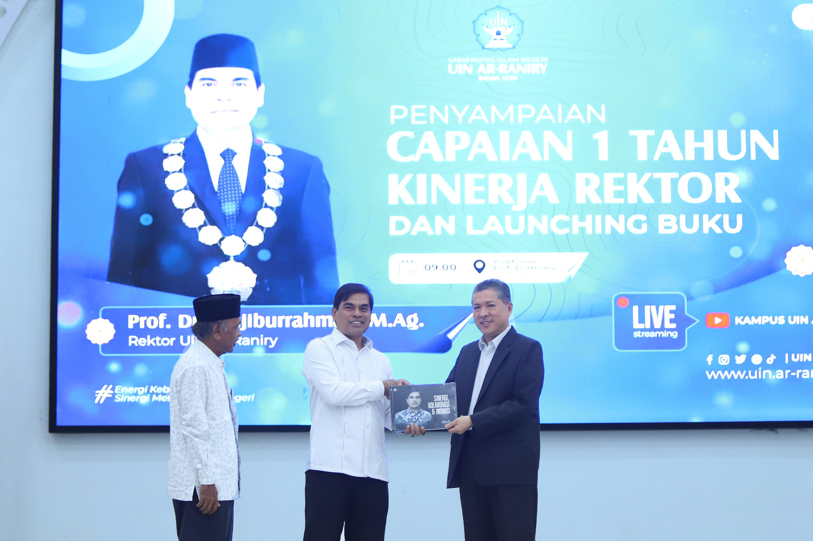 Satu Tahun Kepemimpinan, Rektor UIN Ar-Raniry Luncurkan Buku ‘Sinergi, Kolaborasi Inovasi’