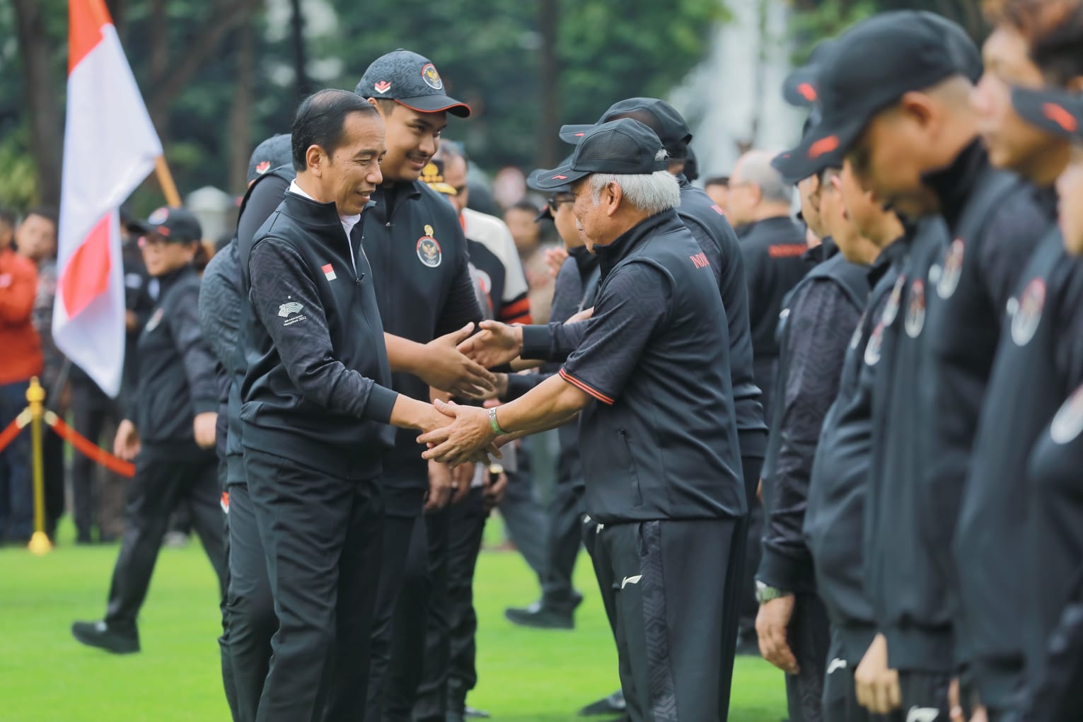 Lepas Kontingen Indonesia ke Asian Games 2022, Presiden Jokowi: Target Masuk 10 Besar