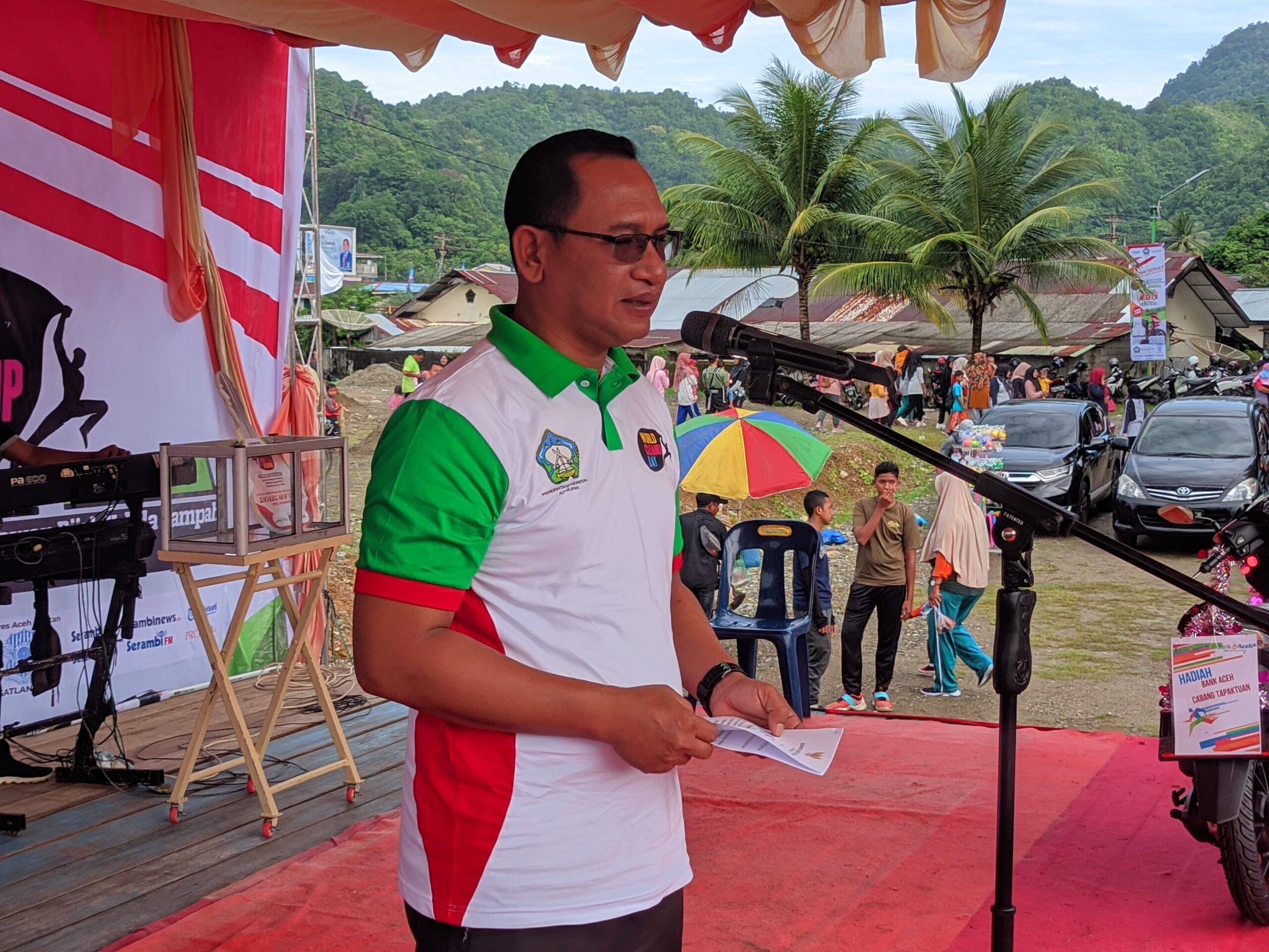 Sekda Aceh Selatan Lepas Ribuan Peserta Jalan Sehat