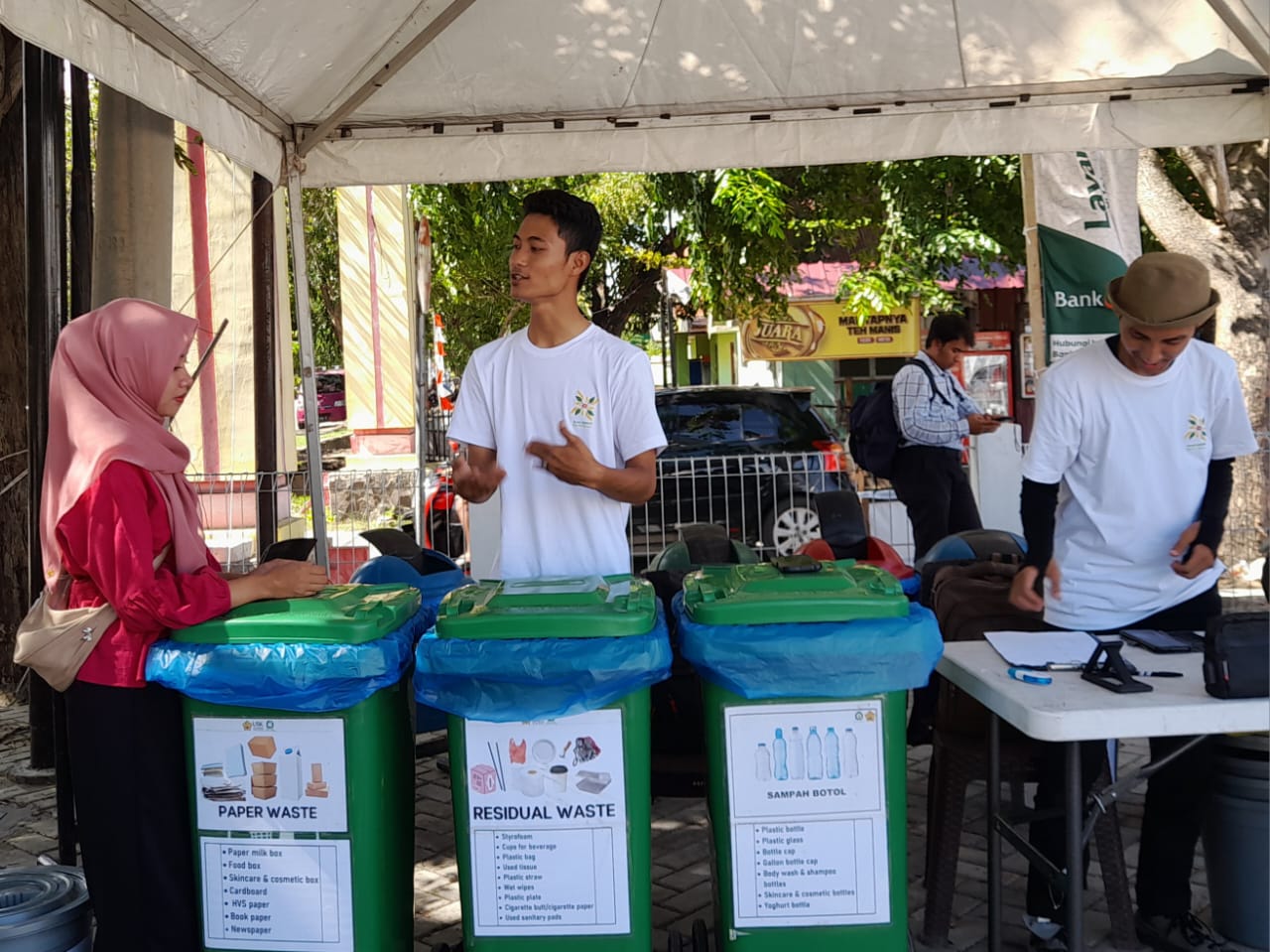 Edukasi Pengolahan Sampah UMKM Mandiri Berkah, Pemilahan dan Kaitannya dengan Umur TPA