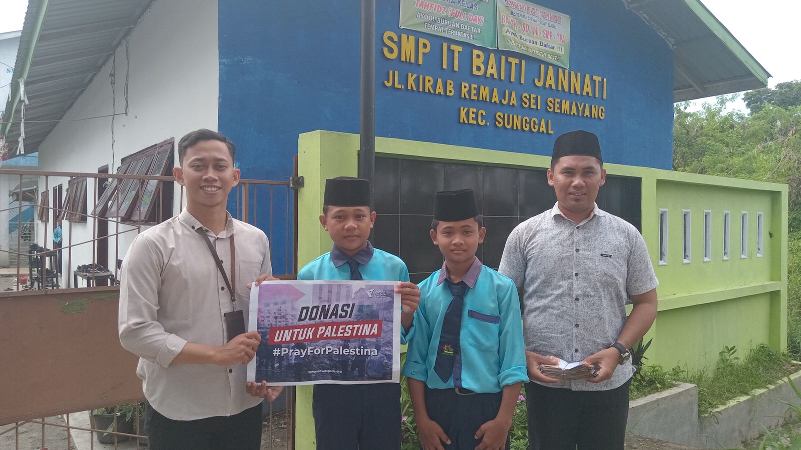 SMP Baiti Jannati Bantu Palestina Lewat DD Waspada