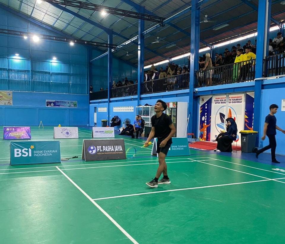 Menpora Puji Turnamen Smantig Pasha Badminton Tingkat SMA se-Aceh