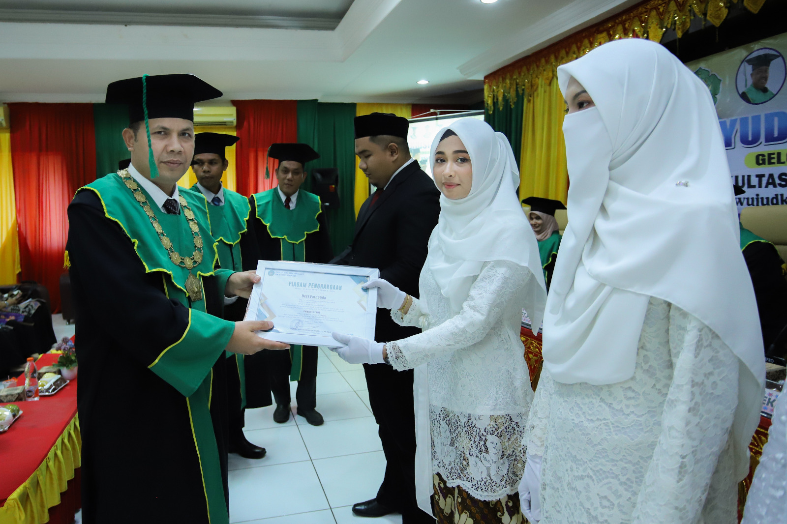 Yudisium Sarjana, Dekan FUF UIN Ar-Raniry Ingatkan Alumni Harus Memiliki Akhlak Terpuji