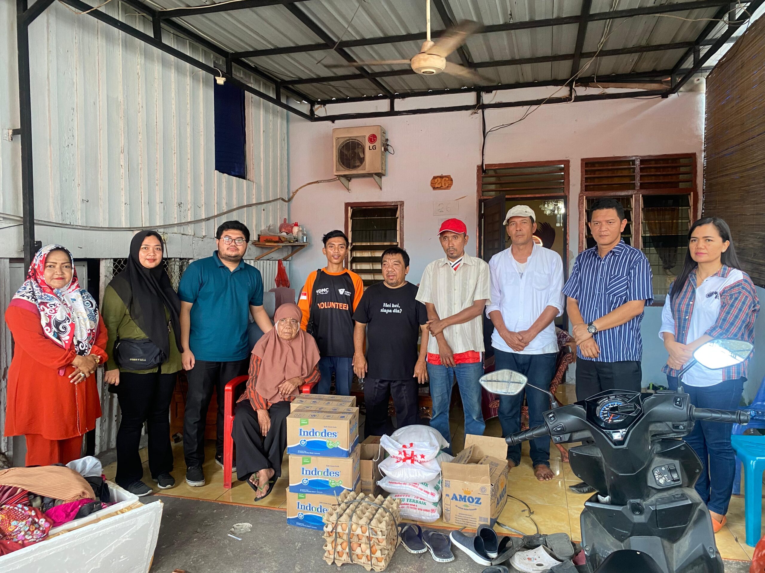 DD Waspada Salurkan Sembako Korban Kebakaran Jalan Kapten Patimura Medan